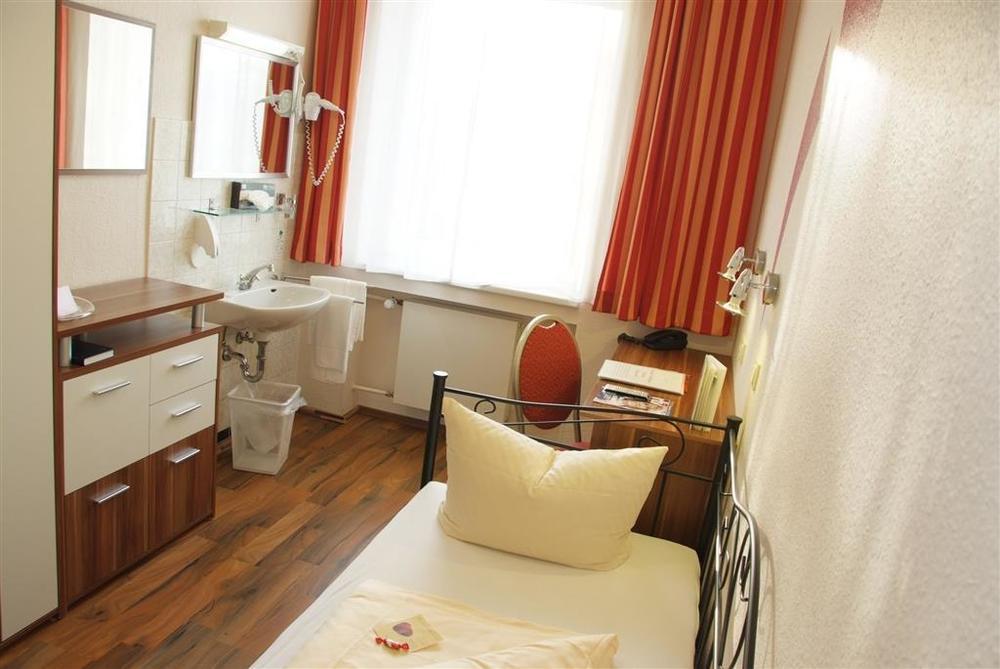 Arena Hotel Gelsenkirchen Ruang foto