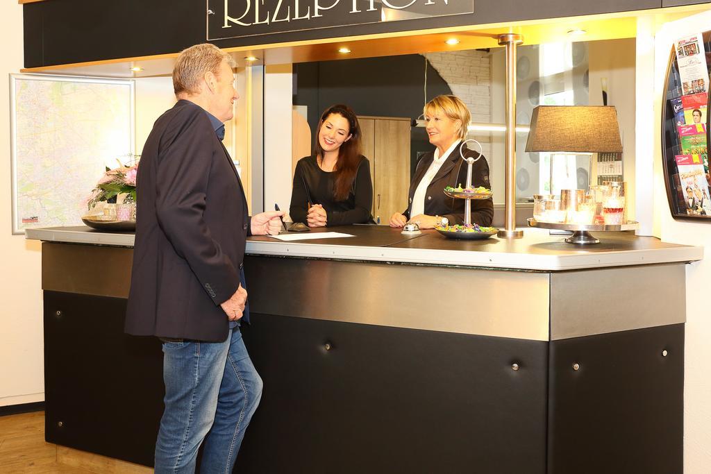Arena Hotel Gelsenkirchen Bagian luar foto